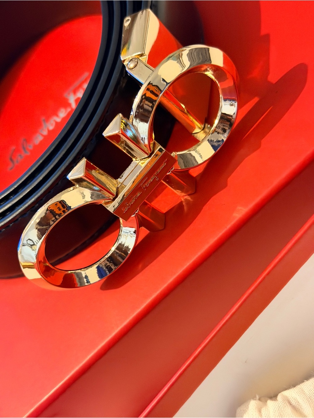 Salvatore Ferragamo Black Leather Belt with Gold Double Gancini Buckle - Picture 3 of 6